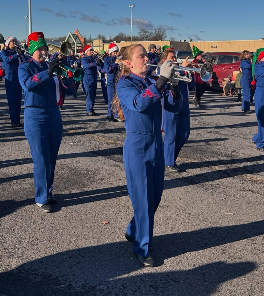 SAHS Band Brings Sounds of the Season @ the SVM Holiday Parade