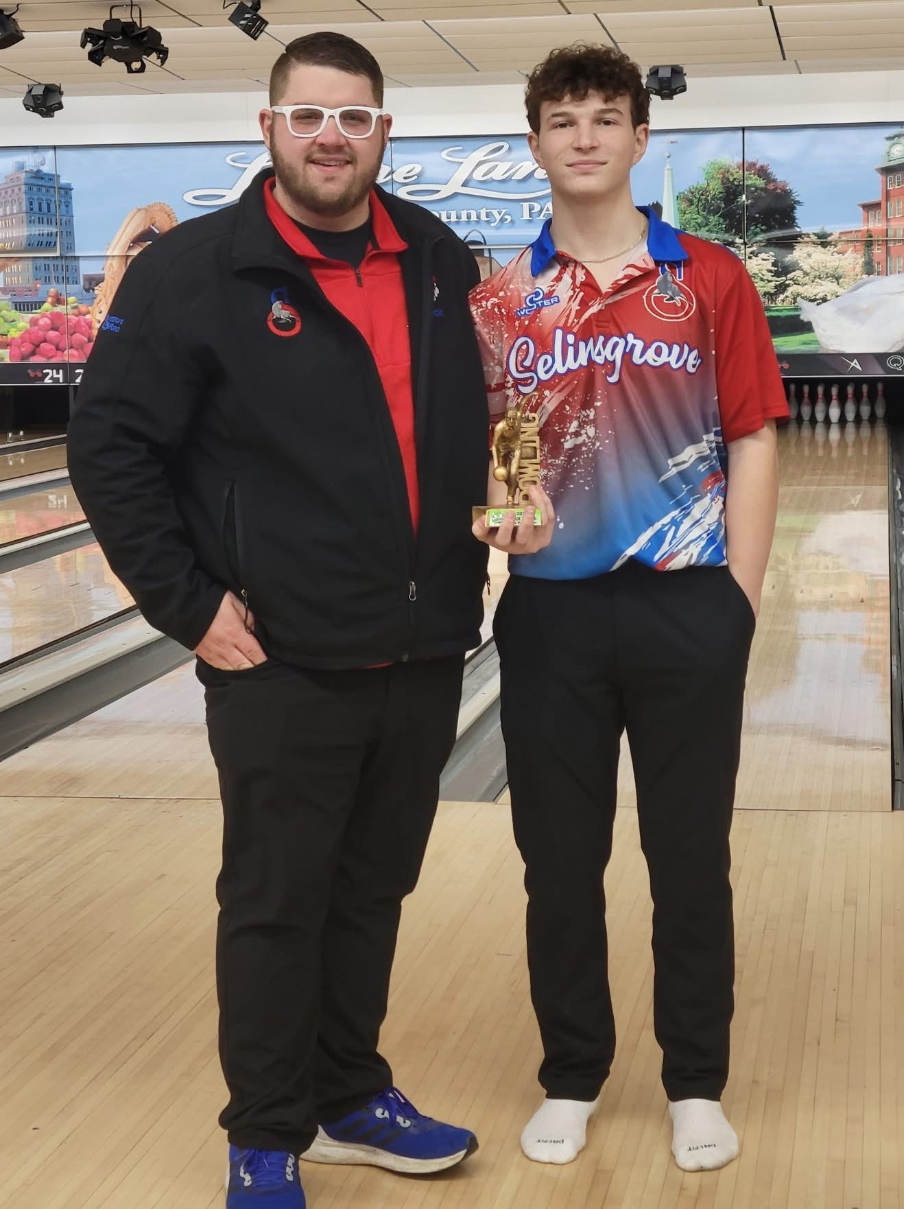 Xander Goudreau was honored with Highest Game Bowled of 280, during the Entire Teams Portion at regionals! What a Great Accomplishment!